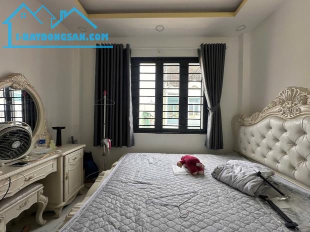Bán nhà đường Hoàng Hoa Thám P.6 Q Bình Thạnh 4 tầng hẻm xe tải (3,5X11,5) 7,8 Tỷ. - 1