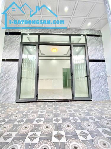 Bán Nhà Cấp 4 -  Gần Bến Xe Miền Tây - dt 72m2 - Giá 1 Tỷ 280 - Sổ Hồng Riêng ! - 4