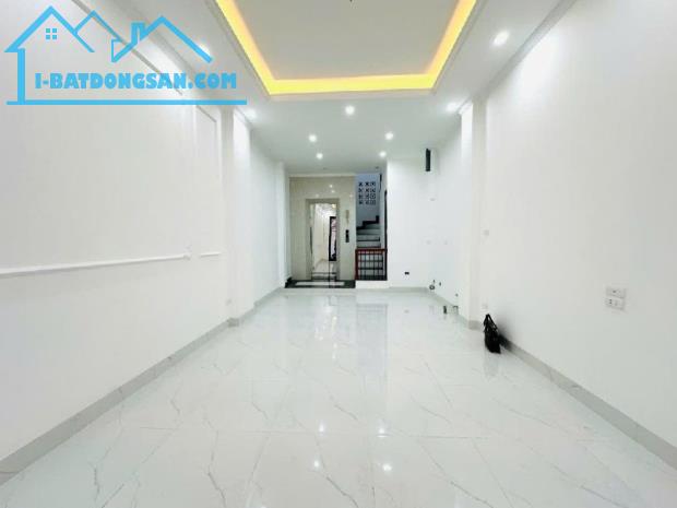 BÁN NHÀ ĐỊNH CÔNG THƯỢNG, HOÀNG MAI, THANG MÁY, 20M RA MẶT PHỐ , 35M2, 8.5TỶ(CTL) - 3