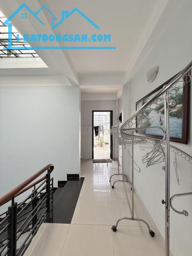 Siêu phẩm Khu Tên lửa Đạn Đạo Khu Biệt Thự Toàn Đại Gia, DT 100 m2, Ngang 5m, Chỉ 14 đồng - 3