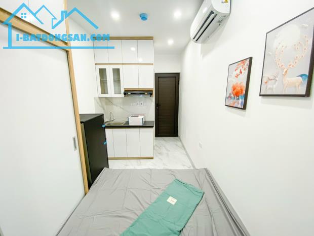Bán nhà Trọ ngay ĐH Công Nghệ GTVT 80m 8 tầng 24 phòng KK, Doanh thu 130tr/ Tháng.