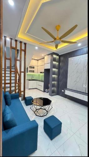Nhà đẹp khu vực Hoàng Cầu 3 bước ra hồ. - 2