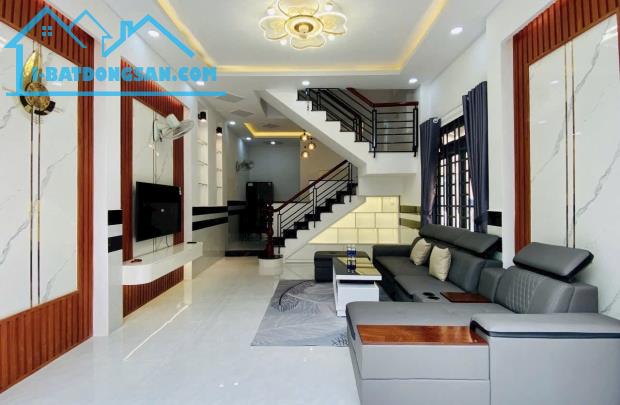 BÁN NHÀ 5 TỶ HƠN, HẺM XE HƠI, BÙI QUANG LÀ, P.12, GÒ VẤP. 48m2, 3 TẦNG BTCT, GẦN MẶT TIỀN - 4