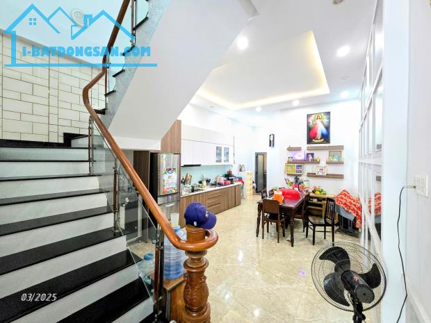 Nhà đẹp giá rẻ khu tái Định cư phường Tân Biên - 4