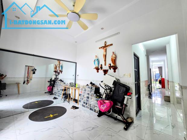 Nhà đẹp giá rẻ khu tái Định cư phường Tân Biên - 1