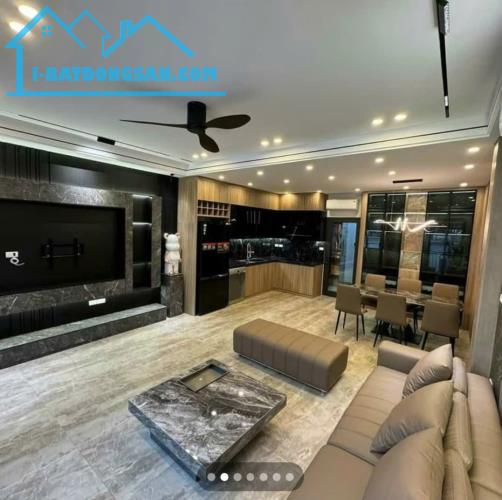 SIÊU RẺ - NGỌC THUỴ - 46m - GARA- THANG MÁY- GẦN Ô TÔ TRÁNH- NHỈNH 9 TỶ - 1