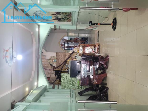 Bán nhà mặt tiền Bình Long-ngang 4.1m-4PN-100m2-sổ vuông chỉ 11 tỷ hơn - 1