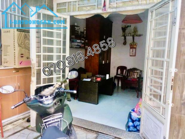 Bán nhà C4, hẻm xe hơi quay đầu, Đình Phong Phú.Giá cực tốt, duy nhất 1 căn. - 1