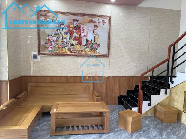 Nhà đẹp 2 tầng 118m2 đường Phù Đổng , Hòa Xuân , Cẩm Lệ .
