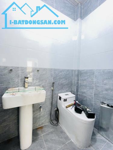 Nhà mới hẻm thông ô tô, dối diện chung cư Sơn Kỳ, 3.1 tỷ - 3