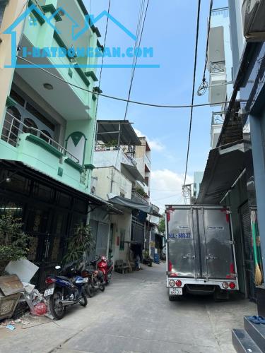 HẺM XE HƠI – BÌNH TÂN – GẦN LÊ ĐÌNH CẨN- NHÀ 2 TẦNG MỚI ĐẸP Ở NGAY - NHỈNH 3 TỶ