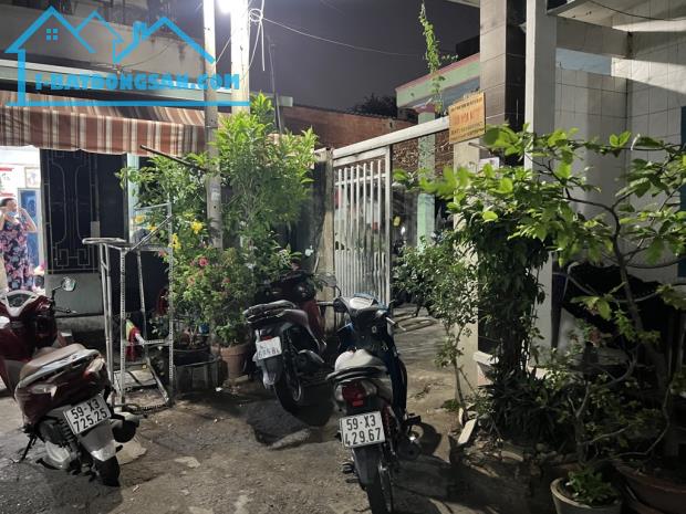 HẺM XE HƠI VÀO NHÀ NỞ HẬU GẦN BỆNH VIỆN THỦ ĐỨC, RỘNG 6,5m, DT 120m2, NHỈNH 7 TỶ. - 3