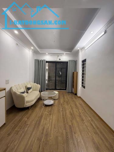 Bán nhà đẹp phố Hoàng Hoa Thám 35m2 5tầng nhỉnh 5 Tỷ rẻ đẹp nhất Q. Ba Đình - 1