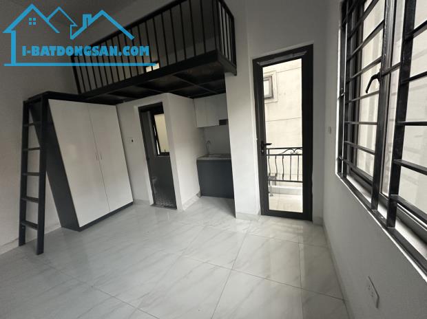 Bán gấp CCMN 60m 7 tầng 18 phòng Yên Xá Triều Khúc, mặt ngõ thông,dòng tiền cao.lh 0975100 - 2