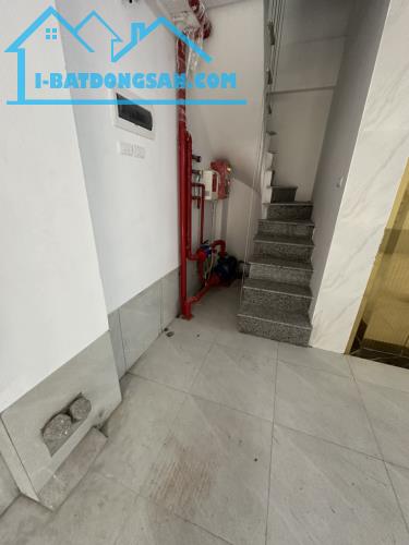 Bán gấp CCMN 60m 7 tầng 18 phòng Yên Xá Triều Khúc, mặt ngõ thông,dòng tiền cao.lh 0975100 - 4