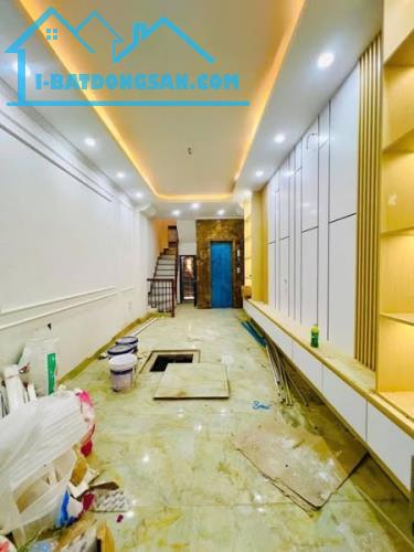 Bán nhà đẹp mặt ngõ phố Đê La Thành 35m2 6tầng thang máy 8 tỷ Ba Đình
