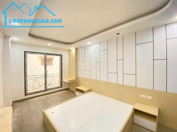 Bán nhà đẹp mặt ngõ phố Đê La Thành 35m2 6tầng thang máy 8 tỷ Ba Đình - 3
