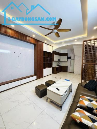 Bán nhà Hoàng Hoa Thám Ba Đình, ngõ 3 gác, 2 mặt thoáng 60m 4T mt 5m giá 10.x tỷ - 2