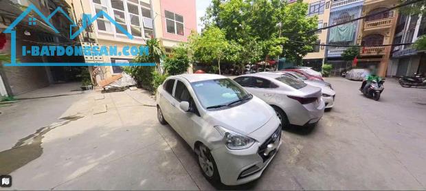 Giảm giá. Bán nhà Bùi Xương Trạch, Thanh Xuân. 40m2 x 4T. MT 4.3m. Ô TÔ. Hơn 7 Tỷ.
