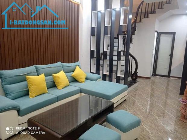 Sập sàn – Bán nhà 6 tầng ngõ 68 Nguyễn văn Linh, phường Thạch Bàn – 30 m2, giá 4,xx tỷ. - 3