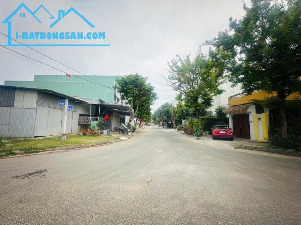 Bán đất lô góc vị trí đẹp_ Nước Mặn 1_ Nam Việt Á_ 135m2_ 9 tỷ.