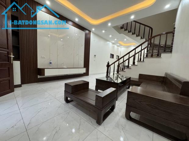 BÁN NHÀ XÂY MỚI CẦU AM, VẠN PHÚC LÔ GÓC 3 THOÁNG, NGÕ RỘNG THOÁNG 47M2 GIÁ CHỈ HƠN 7 TỶ - 1