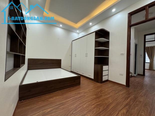 BÁN NHÀ XÂY MỚI CẦU AM, VẠN PHÚC LÔ GÓC 3 THOÁNG, NGÕ RỘNG THOÁNG 47M2 GIÁ CHỈ HƠN 7 TỶ - 5