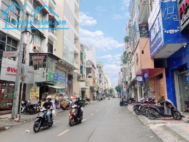 QUẬN 10 - 3 THÁNG 2 - HẺM XE HƠI 6M VÀO NHÀ - 4 TẦNG - VỊ TRÍ KINH DOANH ĐỈNH - 3