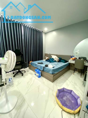 12 TỶ NHÀ MỚI 100% - Ô TÔ NGỦ TRONG NHÀ - 4 TẦNG 4,35 X 15  NGAY TRUNG TÂM QUẬN 10 - 4