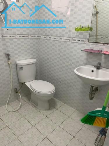 Cần cho thuê chung cư Trung Đông Plaza 65m 2PN giá 8 triệu - 2
