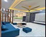 Nhà đẹp khu vực Hoàng Cầu 3 bước ra hồ.
