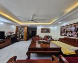 BIỆT THỰ PHỐ HOÀNG NHƯ TIẾP, GARA, THANG MÁY, NỘI THẤT GỖ QUÝ, ĐẲNG CẤP TINH HOA