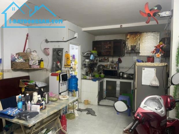 NGAY TÂY THẠNH TÂN PHÚ NHÀ 2 TẦNG SÁT HẺM XE TẢI CHO THUÊ 7TR - 40M2 (4x10) - CHỈ HƠN 3 TỶ - 3