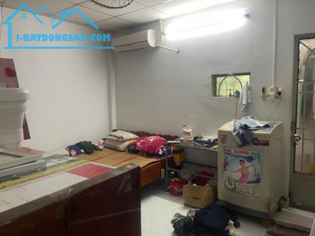 NGAY TÂY THẠNH TÂN PHÚ NHÀ 2 TẦNG SÁT HẺM XE TẢI CHO THUÊ 7TR - 40M2 (4x10) - CHỈ HƠN 3 TỶ - 2