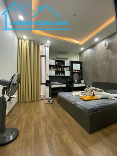 Cực Phẩm Mễ Trì - Nhà Đẹp - Nội Thất Đẹp - Chủ Tâm Đắc - 20M Ra Ô Tô - 41m2 - Nhỉnh 8 Tỷ - 2