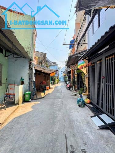 NHÀ PHỐ BÌNH TÂN - SỔ HỒNG RIÊNG - NHỈNH 4 TỶ - 3