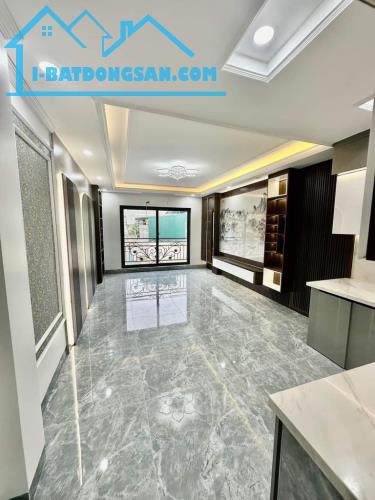 ĐẸP ! TRẦN CUNG 6 TẦNG MỚI KOONG, THANG MÁY, THÔNG SÀN - 7 TỶ HƠN.