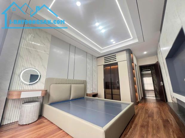 🩷BÁN NHÀ NGUYỄN VĂN CỪ 35M2x7T CHÀO 12.9 TỶ - Ô TÔ TRÁNH - FULL NỘI THẤT - THÔNG NGỌC LÂM - 3
