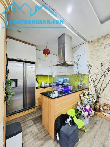 BÁN NHÀ THÁI THỊNH ĐỐNG ĐA,46M*4 TẦNG ,13.2TỶ, Ô TÔ ĐỖ CỬA, - 1