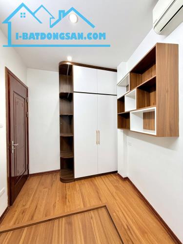 BÁN NHÀ LÔ GÓC 3 MẶT THOÁNG - Ô TÔ ĐỖ CỬA - SÁT HỒ VÕ THỊ SÁU - SÂN CHƠI RỘNG - 5