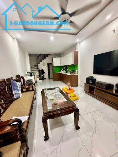 Duy nhất! 
Nhà đẹp NGUYỄN TRÃI, 5 tầng, 30m2, gần ô tô, vài bước ra phố, chỉ 5.3 tỷ! - 2