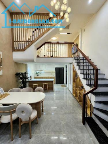 SIÊU PHẨM NHÀ ĐẸP PHỐ BẠCH MAI - 5 TẦNG LÔ GÓC, FULL NỘI THẤT, 30M RA PHỐ - GIÁ 8 TỶ - 4