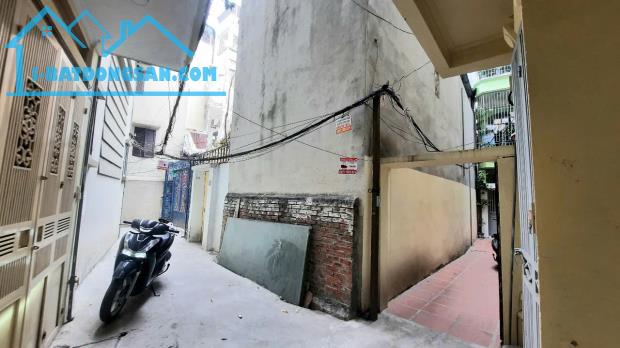 Bán Nhà Kim Mã 22M x 5T Giá 3,8 Tỷ. Phân lô, 3 thoáng, ngõ thông. - 4