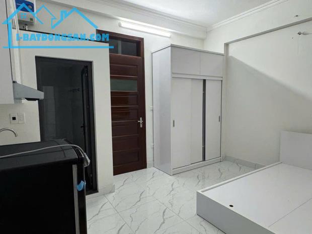 BÁN NHÀ LÔ GÓC HOÀNG QUỐC VIỆT - CẦU GIẤY - 7,8 TỶ