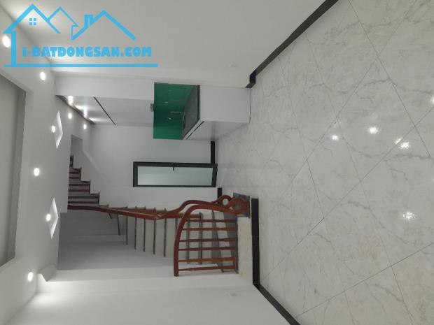 BÁN NHÀ 5 TẦNG, LÔ GÓC TẠI VĂN ĐIỂN, THANH TRÌ, NGÕ THÔNG GẦN Ô TÔ 35M2 NHỈNH 4 TỶ