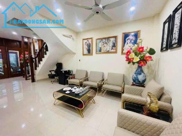 NHÀ ĐẸP - THANG MÁY - VỪA Ở VỪA CHO THUÊ NGÕ TO RỘNG, THÔNG, KINH DOANH MỌI LOẠI HÌNH
