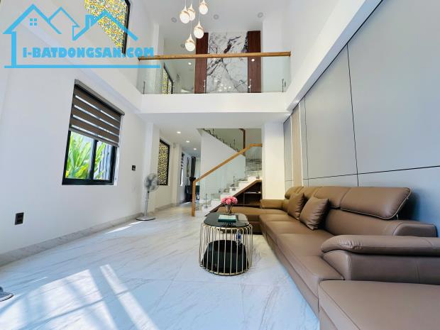 ✅Góc 2 mặt tiền HXH 6m Lạc Long Quân_DT: 4.8 x 14m, 6 Tầng - 9.5 tỷ - 3