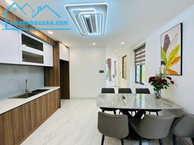 ✅Góc 2 mặt tiền HXH 6m Lạc Long Quân_DT: 4.8 x 14m, 6 Tầng - 9.5 tỷ