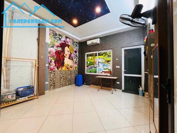 HIẾM, MẶT PHỐ, KINH DOANH #TANTHUY #PHUCDONG #LONGBIEN