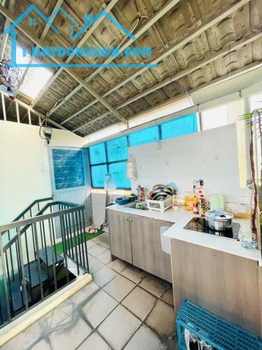 Bán nhà quận 10, đường Thành Thái, hẻm xe hơi, 5 tầng, 43m2, 12.9 tỷ